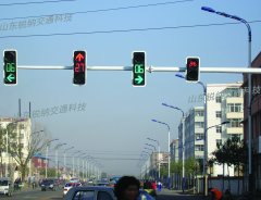 新疆交通信号灯施工案例